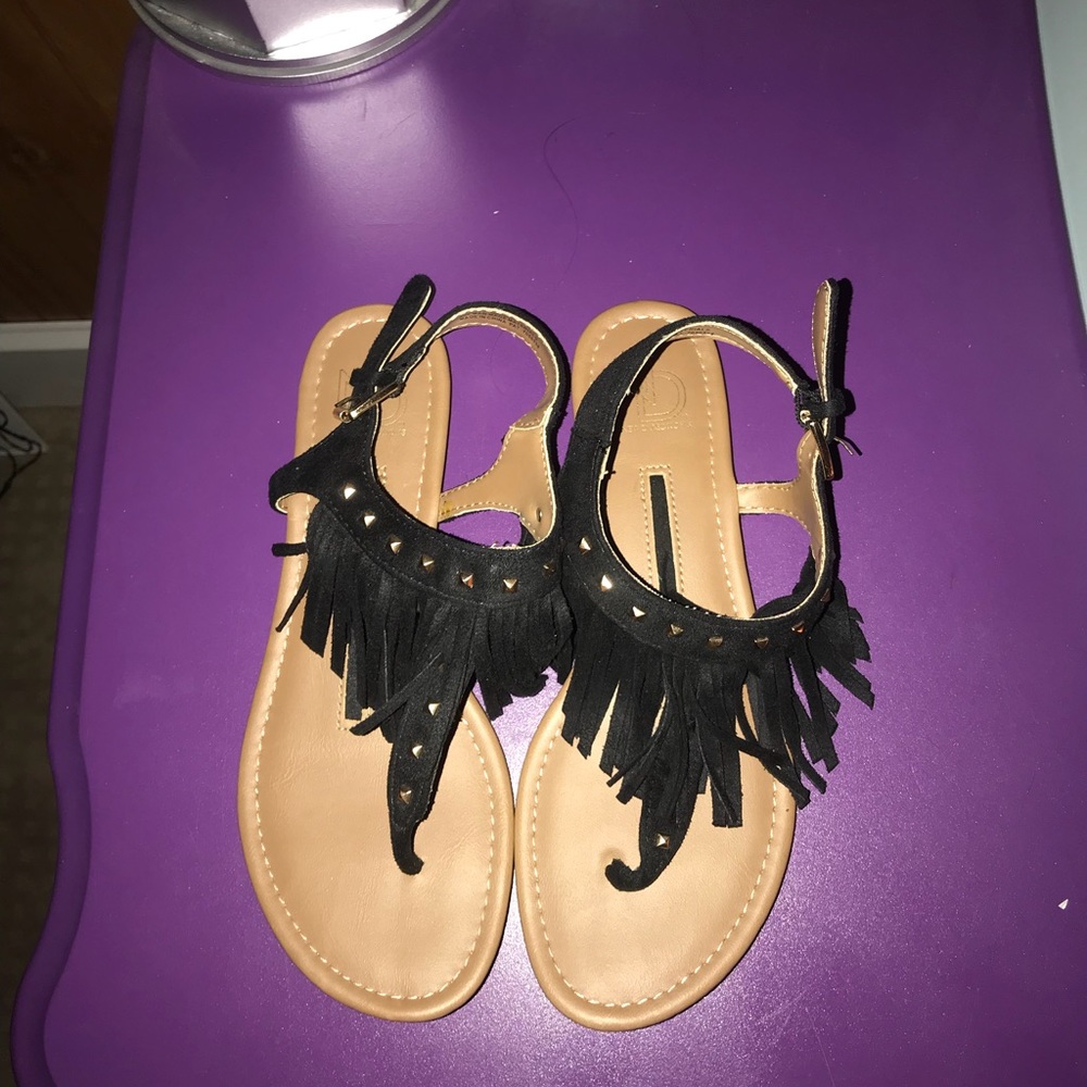 New directions sandals